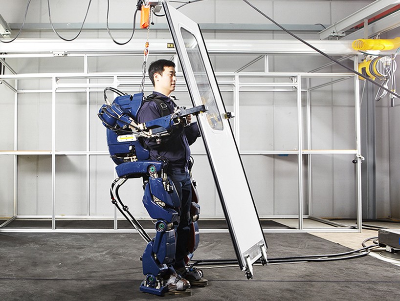 hyundai-robot-exoskeleton